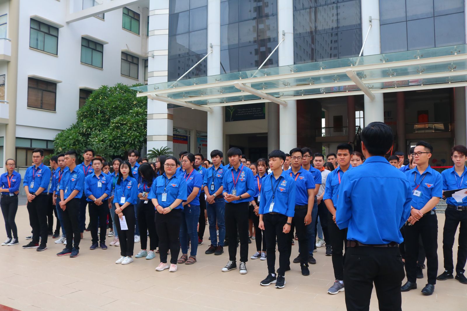 Đ/c Phạm Lê Nhật Trung - Bí thư Đoàn trường phát biểu trương khai các chương trình hoạt động trong thời gian tới