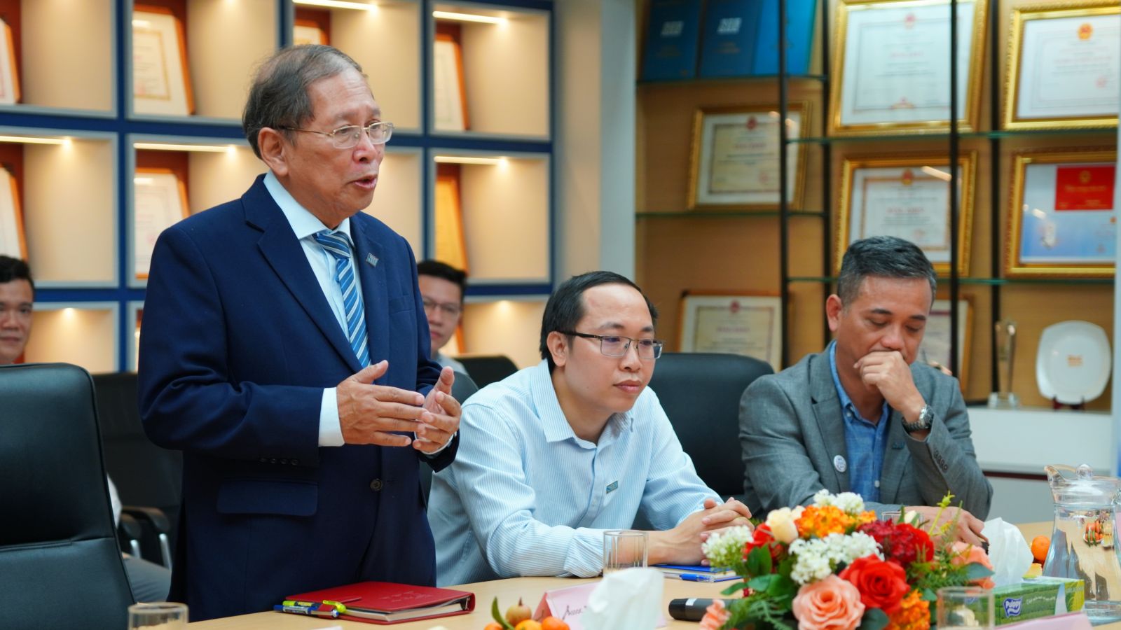 Assoc. Prof. Dr. Cao Hào Thi – President of STU delivers a welcome speech to the TRU delegation