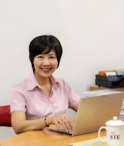 Assoc. Prof. Dr. Hoang Kim Anh