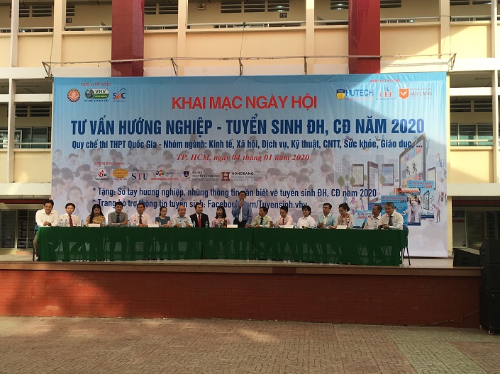 Ban Tư vấn giải đáp thắc mắc của học sinh